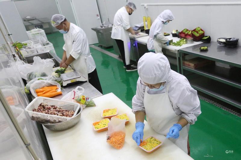 預制菜成為島城家庭餐桌的新選擇 青企加碼布局，培育特色品牌與餐飲管理新生態